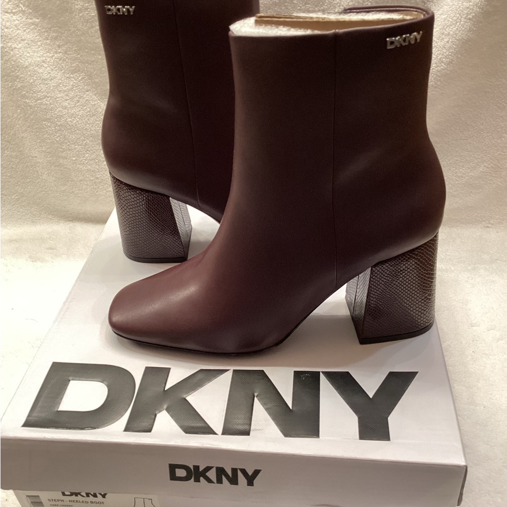 DKNY Women's Steph Heeled Dark Cherry Boots size 9
